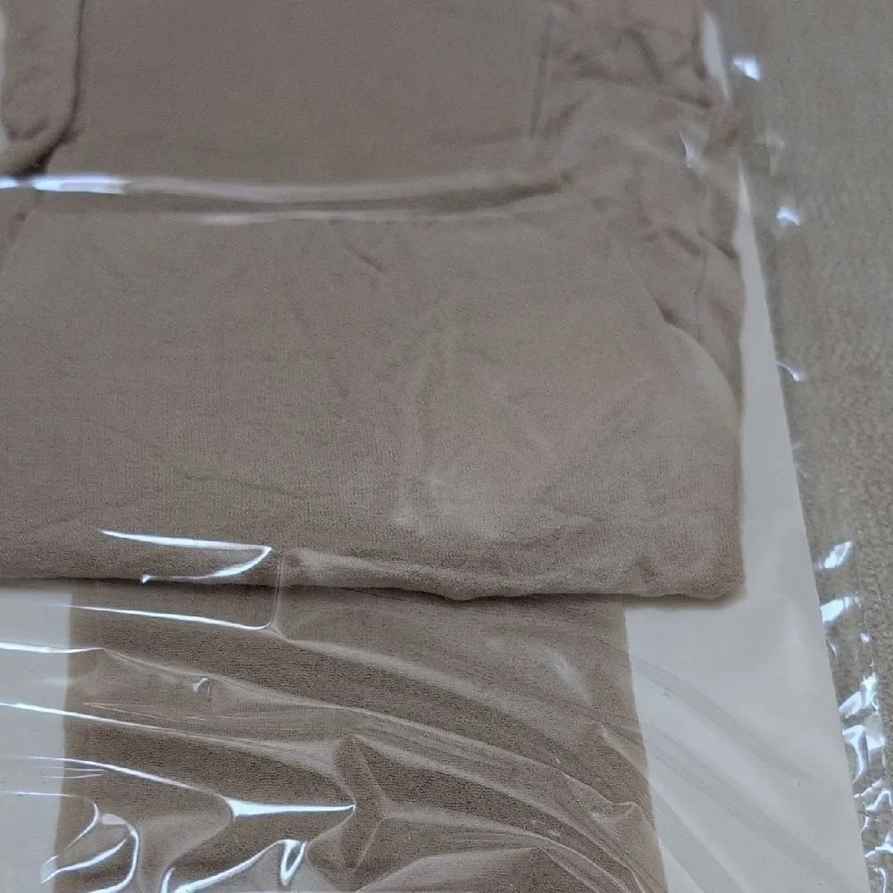 Talbots Silky Sheer Control Top Sandalfoot Pantyhose in Seashell Size C Vintage